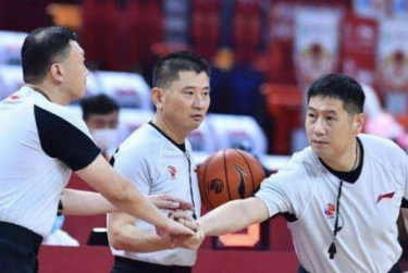 乐鱼官网投注,裁判组名单公布 两队对执法尺度倍加关注
